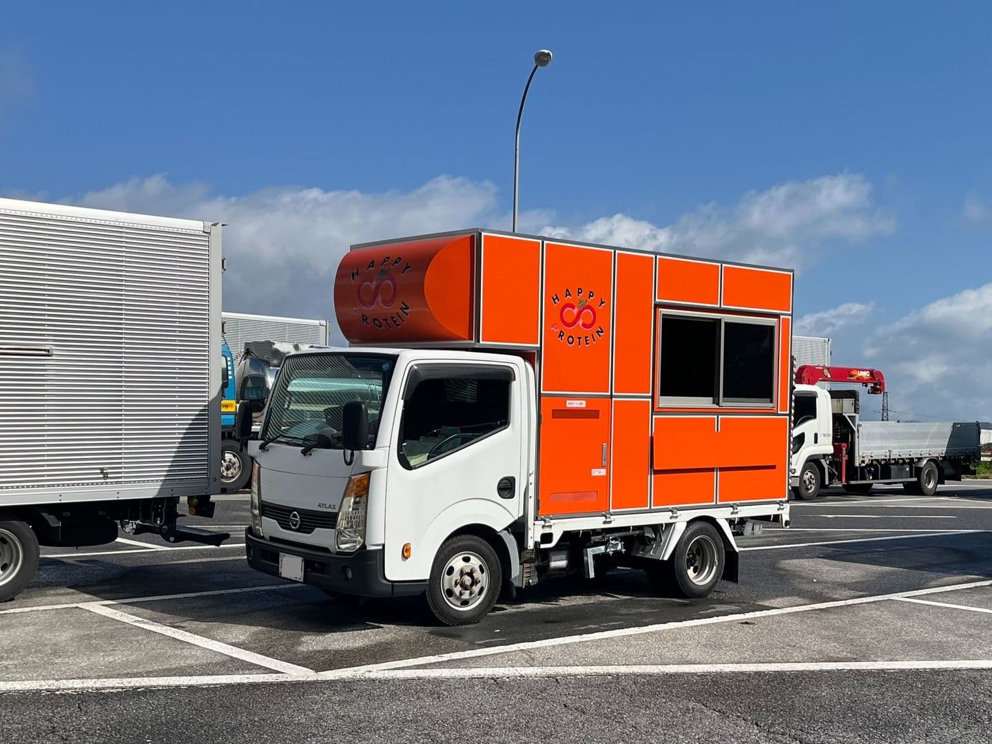 キッチンカー特注1.5t 斜め