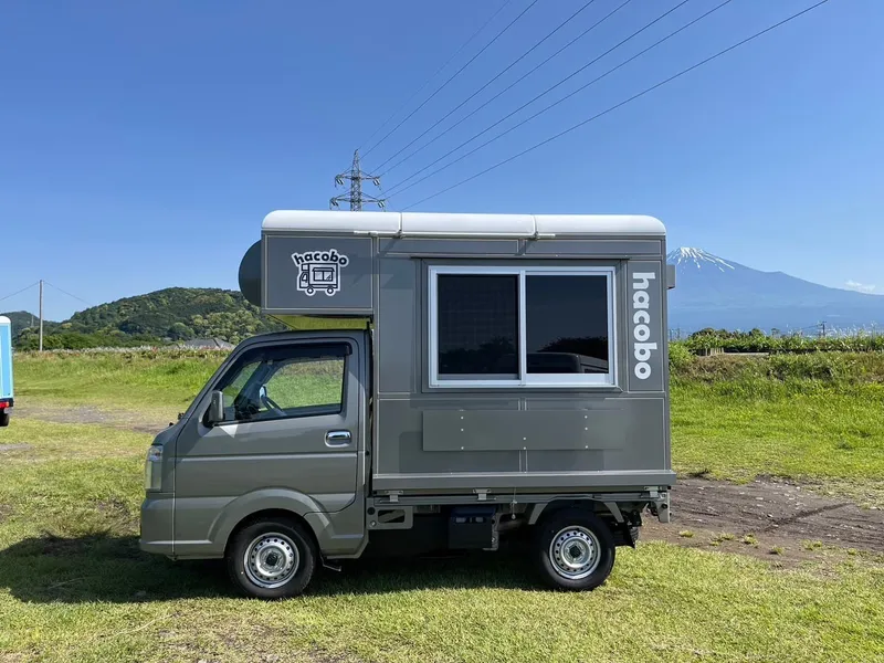外壁カラー グレーの実車（塗装例）