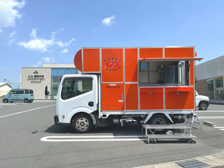特注1.5tトラック 横向き（窓跳ね上げ）
